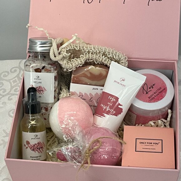 Peacoeye Luxury Pink Spa Gift Box Bath Salt Massage Oil Bath Bombs & Rose Scente - Picture 1 of 14
